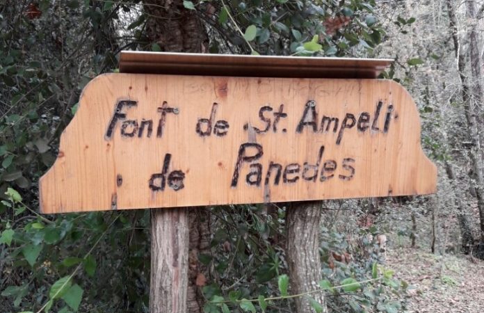 Font de Sant Ampèlit i la Torre dels Moros