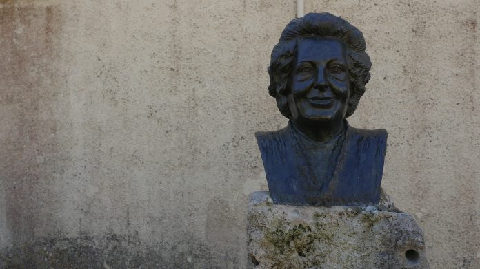 Bust de la Mercè Rodoreda emplaçat a Romanyà de la Selva