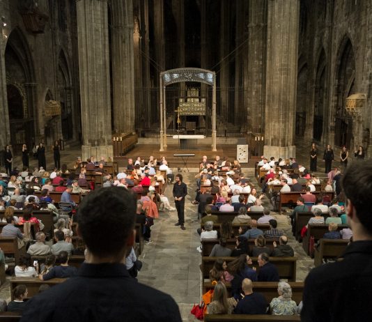 El primer concert solidari de la Fundació TRESC omple la catedral de Girona, amb més de 500 assistents El primer concert solidari de la Fundació TRESC omple la catedral de Girona, amb més de 500 assistents